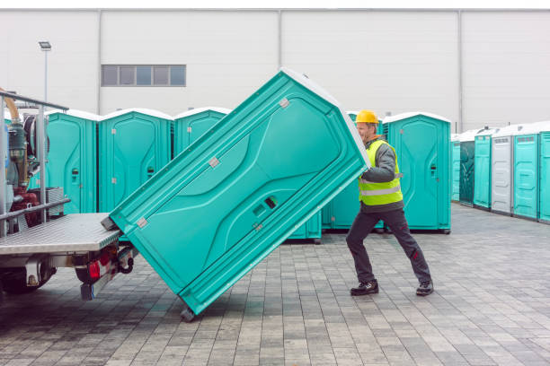 Best Portable restroom trailer rental  in Belleair, FL