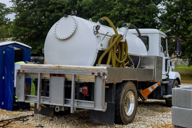 Portable Toilet Options We Offer in Belleair, FL